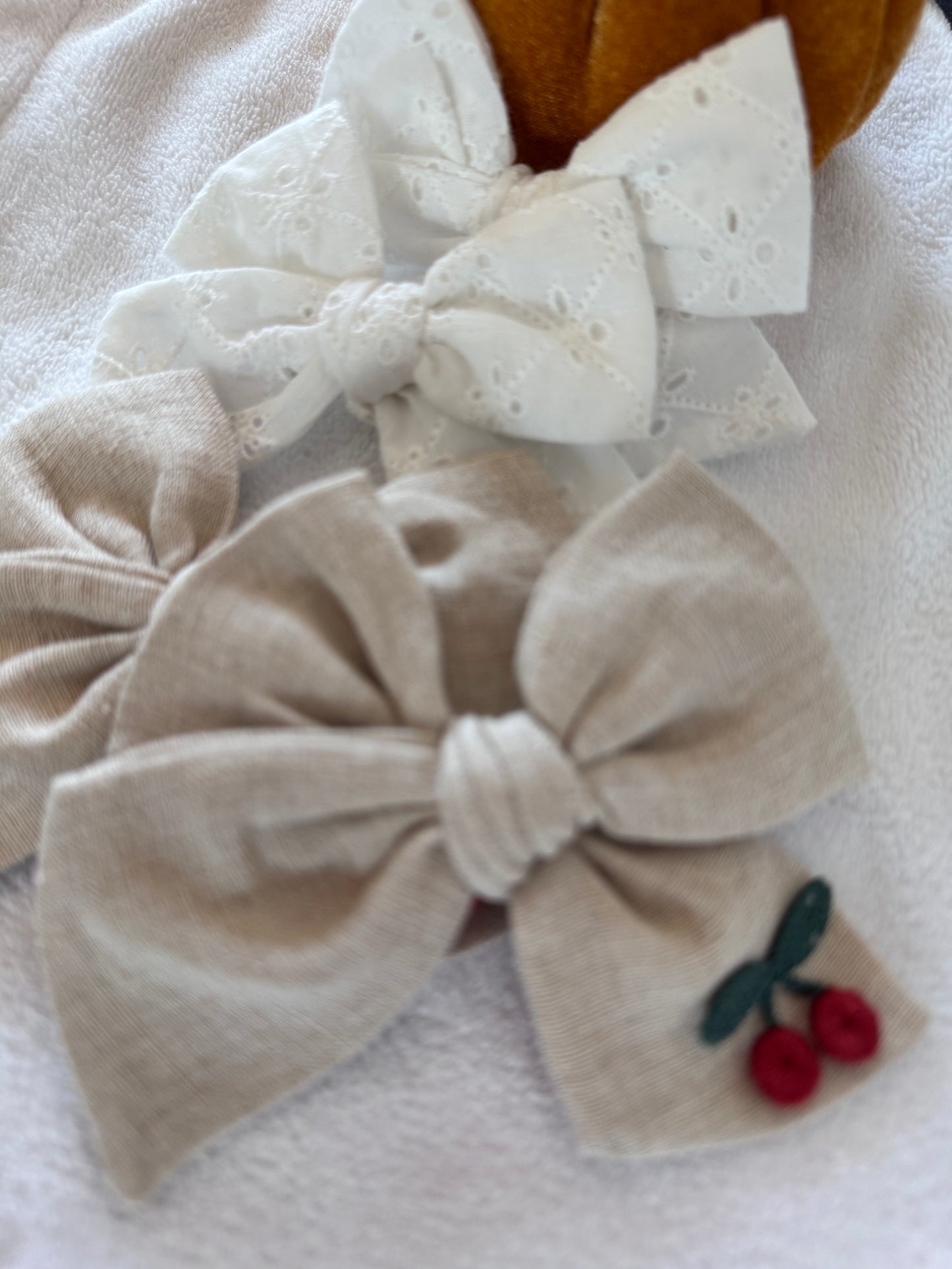 Cherry alligator clip