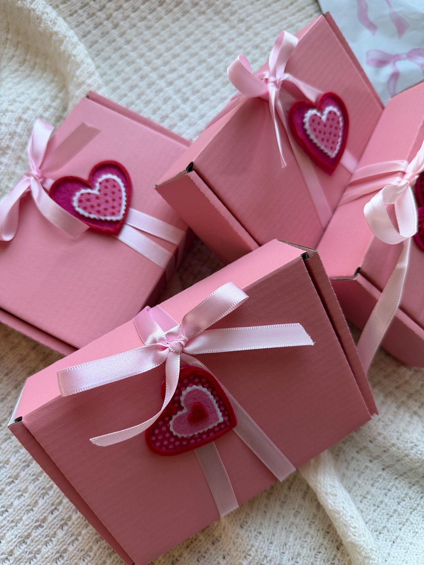 MYSTERY GRAB BAG $3 per item 🎀