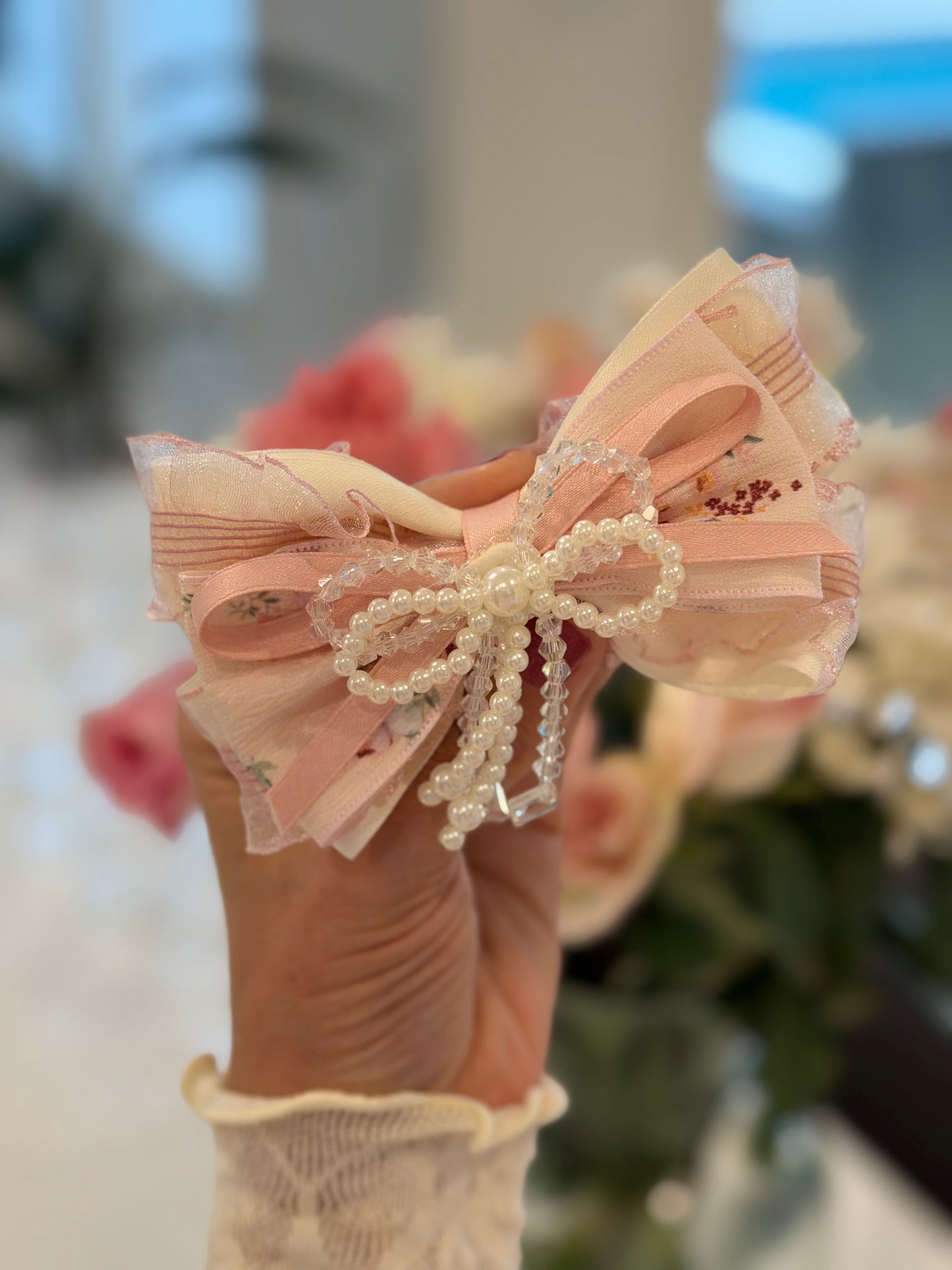 Antonella Bow