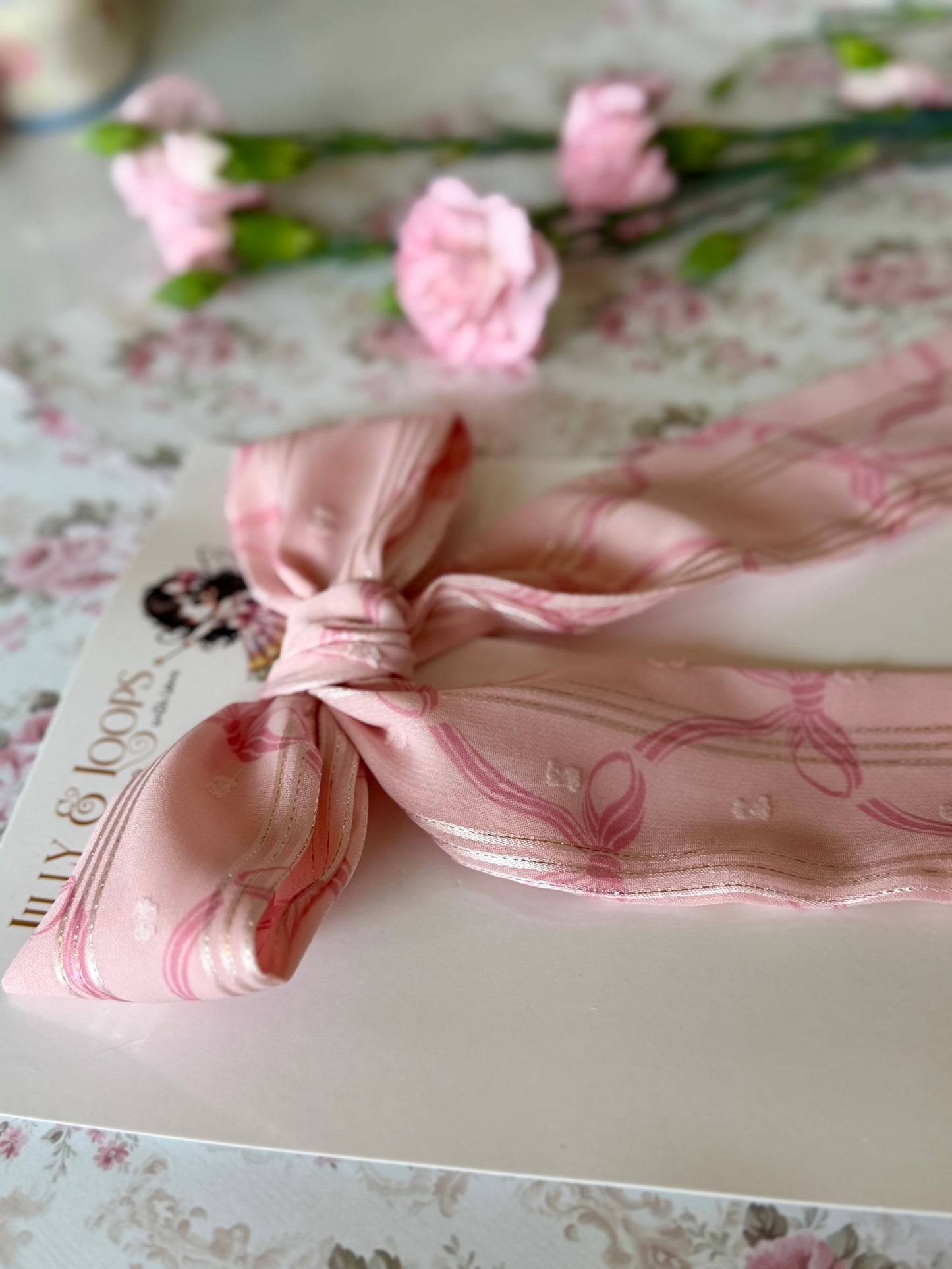 Long romantic bow