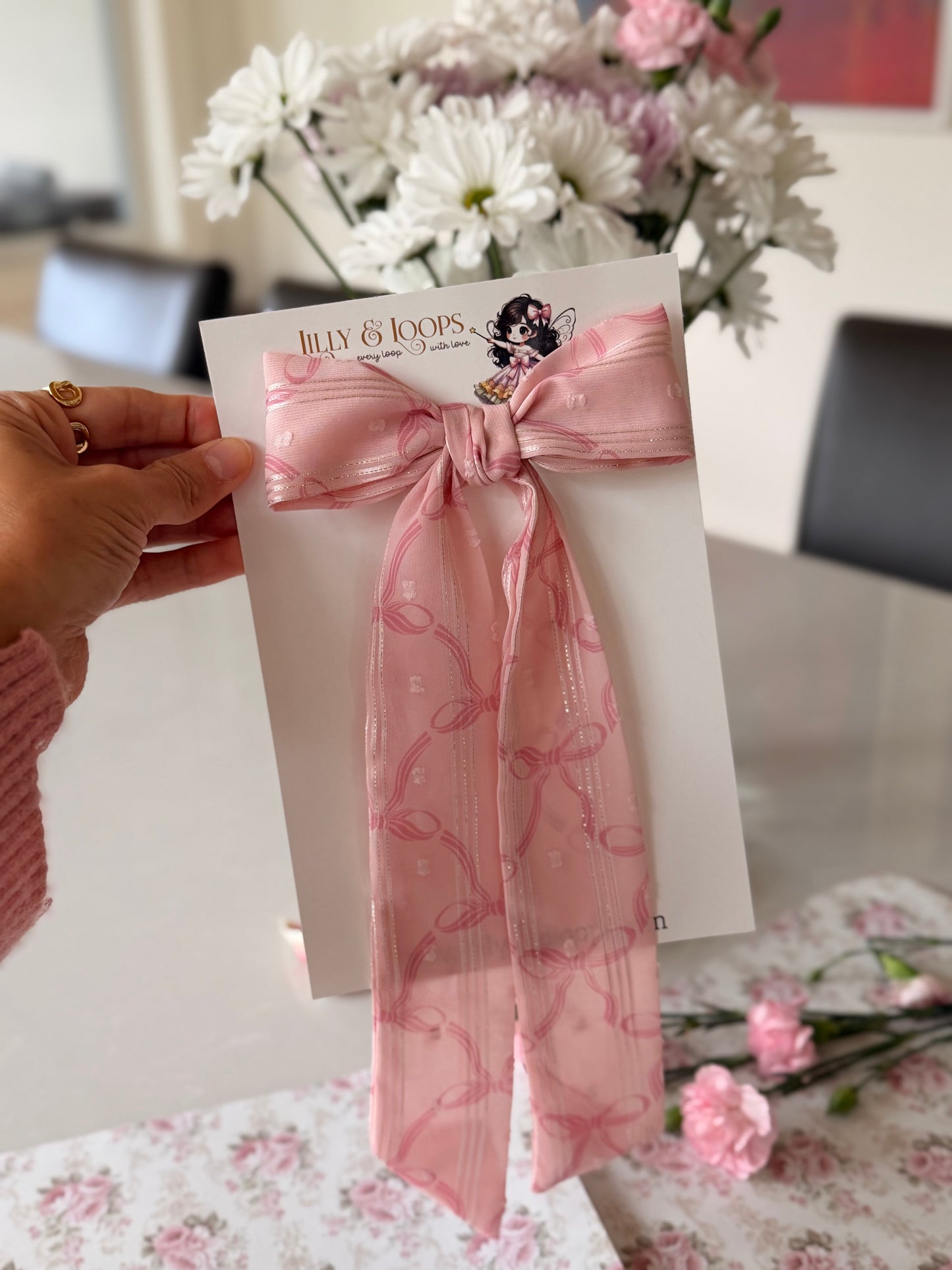 Long romantic bow