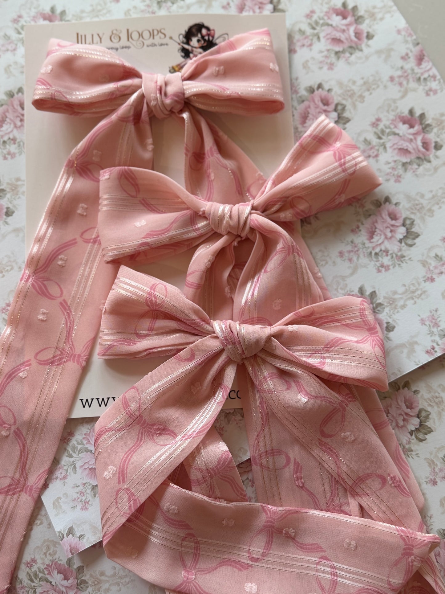 Long romantic bow