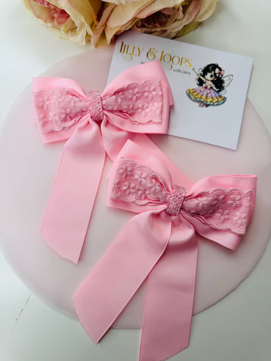 Bow Christine
